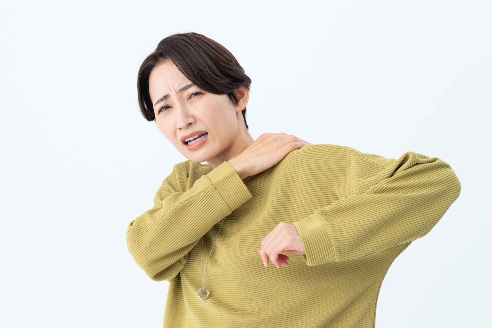 「肩がゴリゴリ鳴る」その原因とは