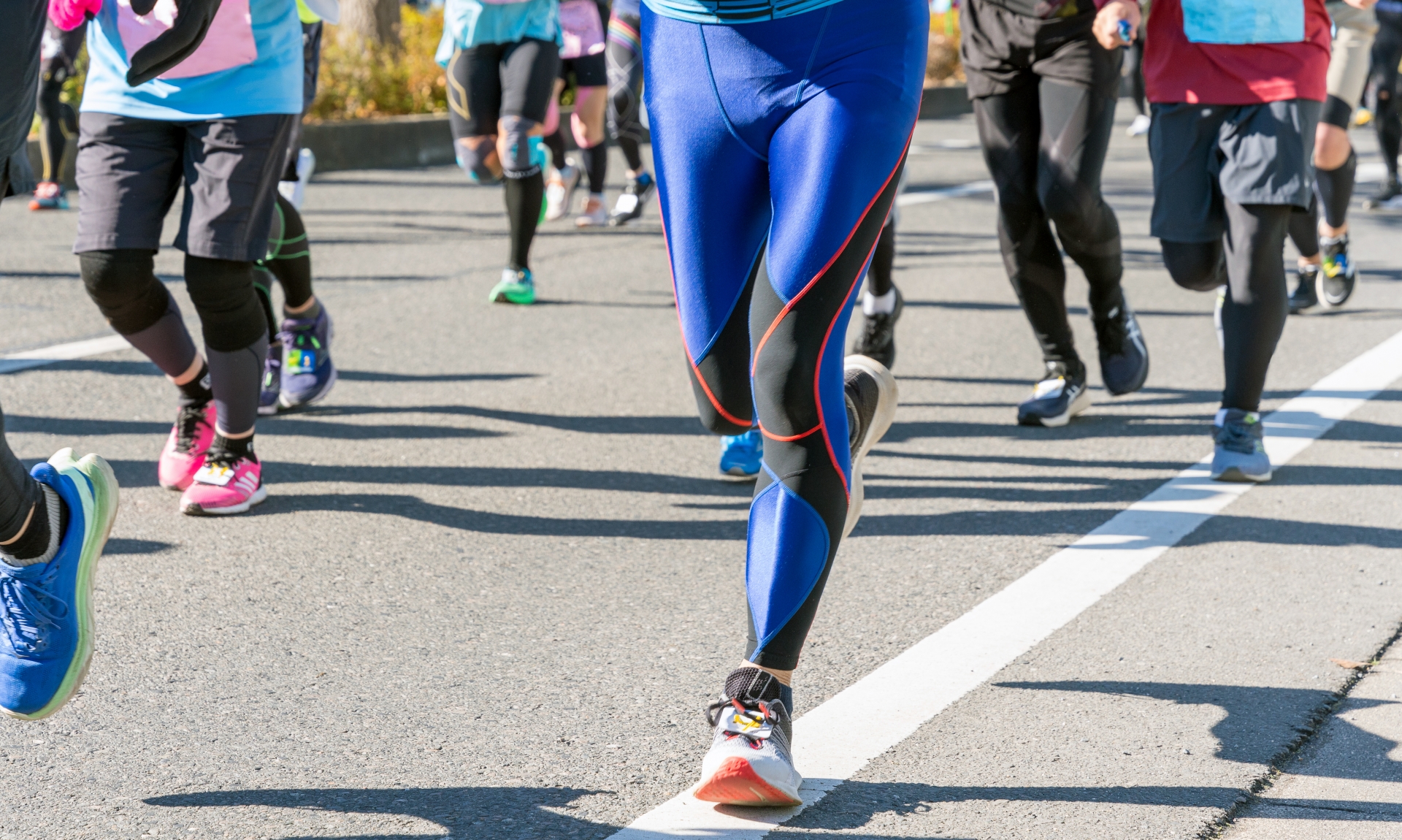 「内くるぶしの下が腫れて痛い」「数カ月間痛みが続く」・・・それは「有痛性外脛骨」かもしれません。